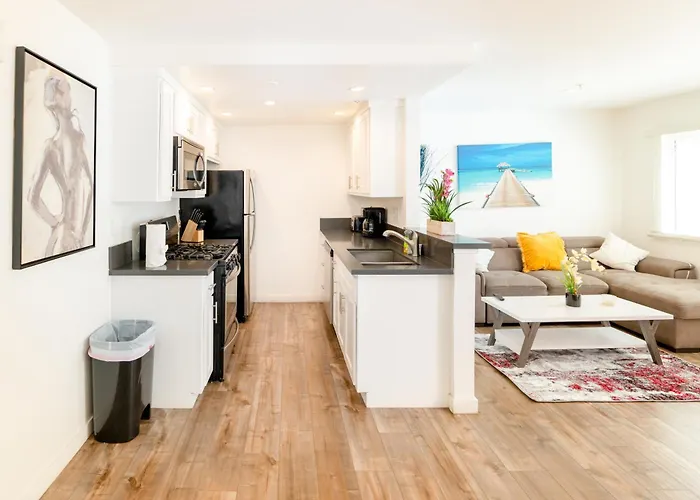 Lux Modern 1-Bedroom 1-Bathroom In Koreatown Area