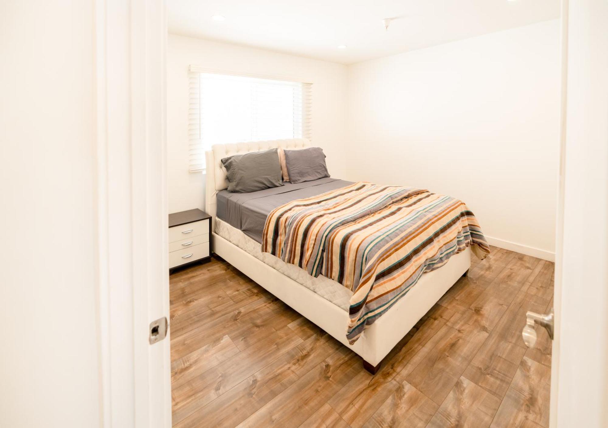 Apartment Lux Modern 1-bedroom 1-bathroom In Koreatown Area *
