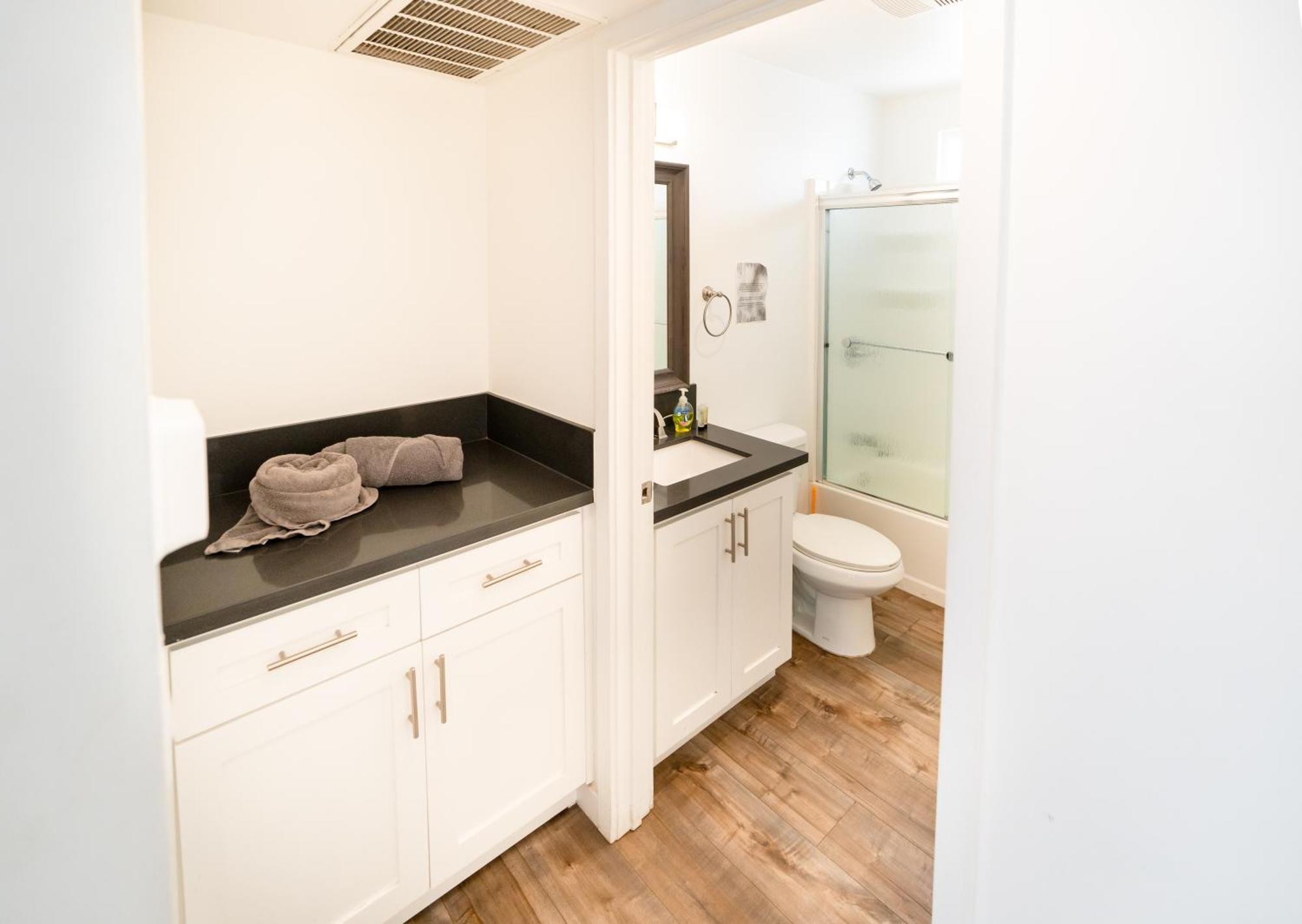 Apartment Lux Modern 1-bedroom 1-bathroom In Koreatown Area *